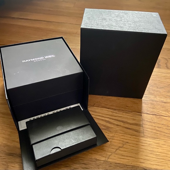 Raymond Weil ladies watch - Picture 9 of 10